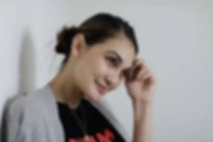 Luna Maya pernah menjalin asmara dengan Fachri Albar