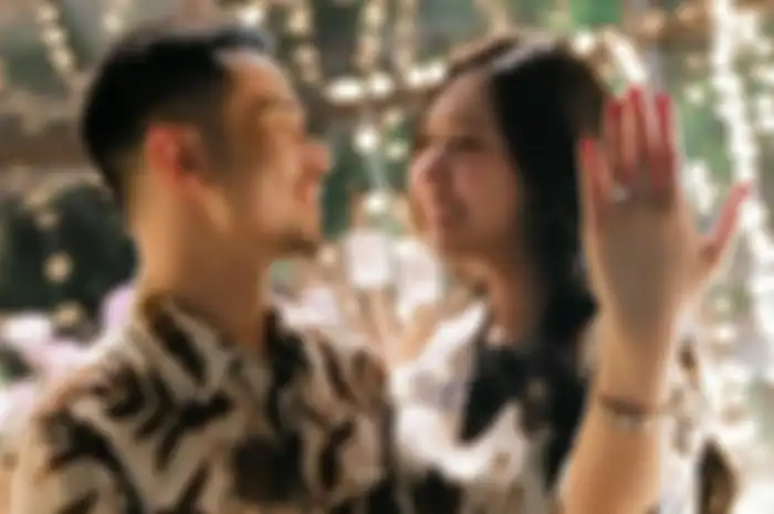 Jess No Limit dan Sisca Kohl lamaran. 