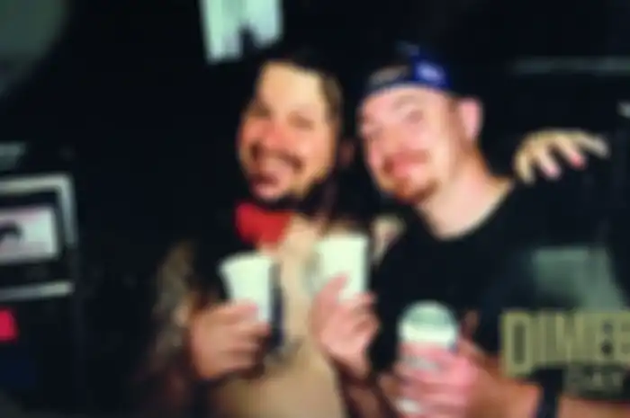 Dimebag Darrell dan teknisi gitarnya Grady Champion