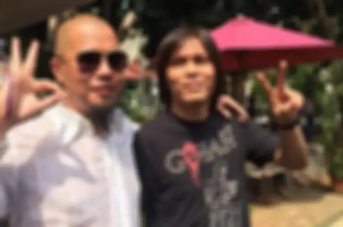 Kolaborasi range vokalnya dan Once dianggap Ahmad Dhani menjadi salah satu rahasia kesuksesan album kelima Dewa, Bintang Lima.