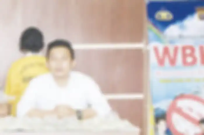 Anak buah Ferdy Sambo ternyata kibuli sang komandan gegara perintah ini. Kompol Chuck Putranto ikut jadi tersangka. Foto sosoknya dikulik.
