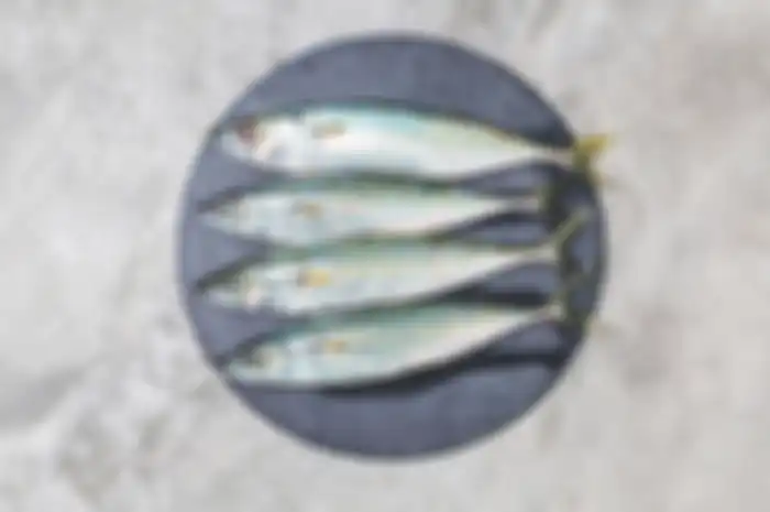 cara menghilangkan bau amis pada ikan salah satunya dengan memakai tepung maizena