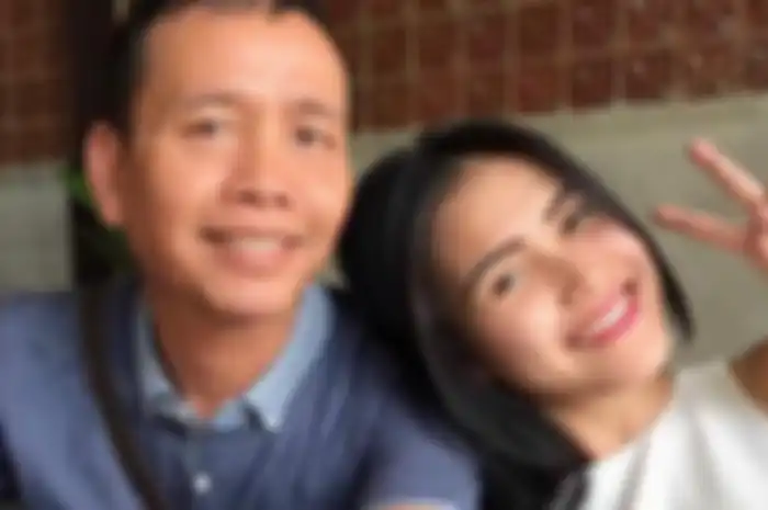 Ayah Rozak dan Ayu Ting Ting