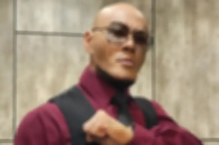 Dikenal tegas, air mata Deddy Corbuzier tumpah saat bertemu gadis muda ini, siapa gerangan?