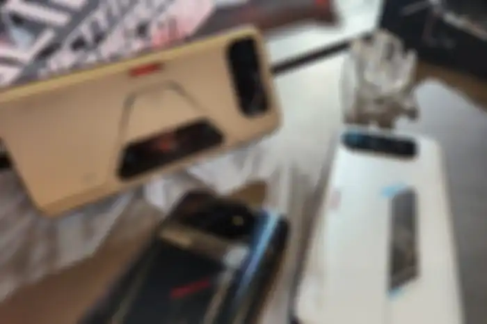 ASUS ROG Phone 6 Series akan meluncur di Indonesia, ini desain ROG Phone 6 dan ROG Phone 6 Pro.