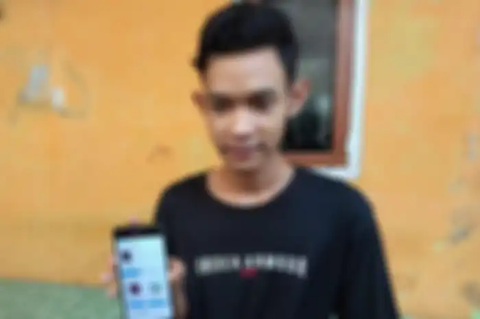 M Said Fikriansyah pemuda yang dituduh sebagai Bjorka saat ditemui di kediamannya di Desa Klayan, Kecamatan Gunungjati, Kabupaten Cirebon, Rabu (14/9/2022). 