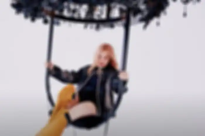 Gaya Rosé BLACKPINK di MV Shut Down.