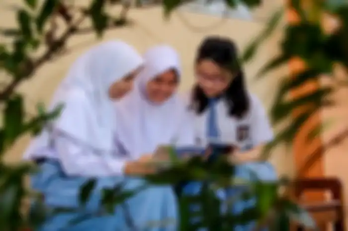 belajar di sekolah 