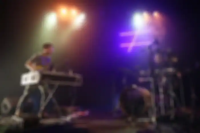 Penampilan band eksperimental Kuntari di acara Yes No Klub, Yogyakarta.