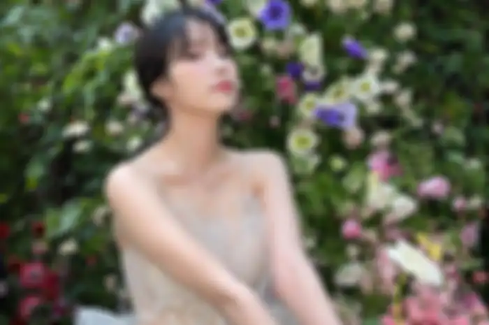 Lee Ji Eun (IU)