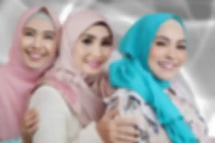 Selebgram Fatimah Az-zahra beri klarifikasi terkait beredarnya video yang disebut sebagai dirinya.