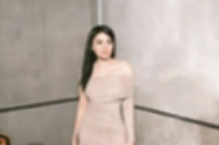Nikita Mirzani selebriti kontroversial