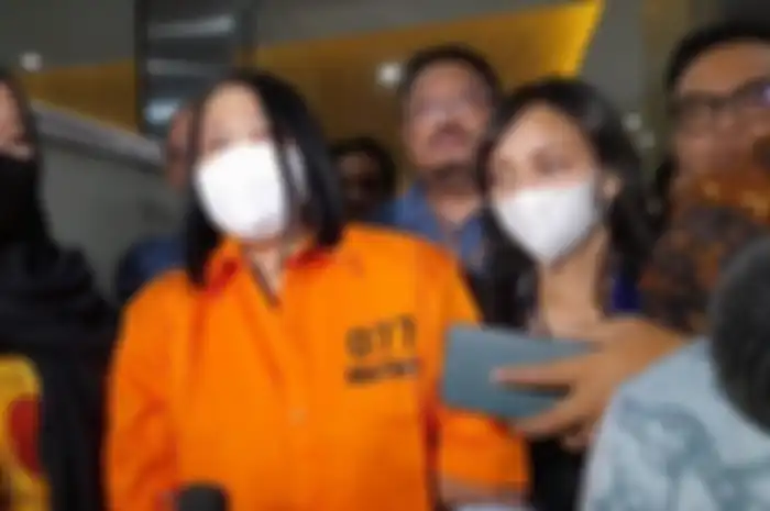 Putri Candrawathi pakai baju tahanan