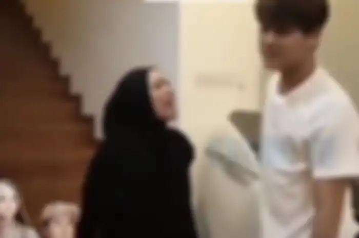 Foto postingan ayah Lesti Kejora bikin penasaran netizen di media sosial. Inilah 5 hal terkini kasus dugaan KDRT Rizky Billar. 
