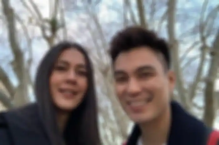 Paula Verhoeven (kiri) dan Baim Wong (kanan) - 