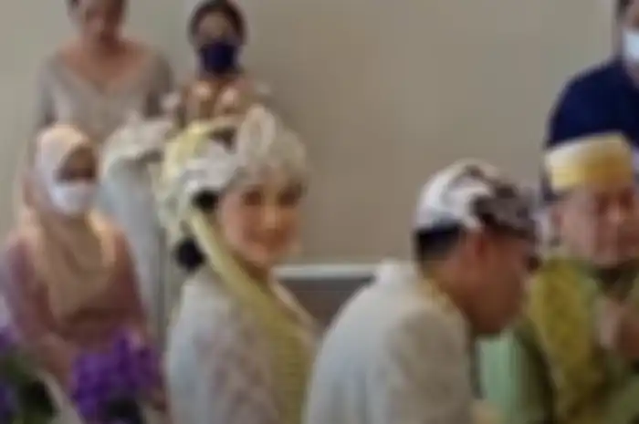 Inilah sosok Idham Mase, baru 6 hari nikmati bulan madu dengan Catherine Wilson sudah tanggung utang yang fantastis. Lihat foto profilnya.