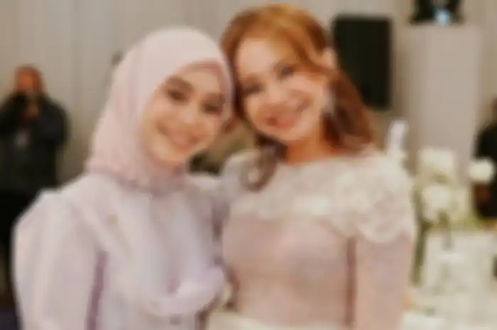  Lesti Kejora dan Rossa.