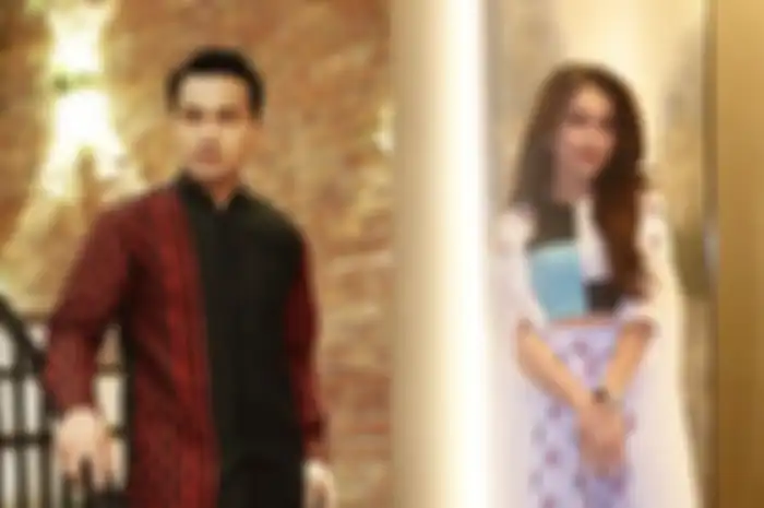 Kelewat polos, Sahrul Gunawan perlihatkan bukti chat saat ditolak Ayu Ting Ting.  