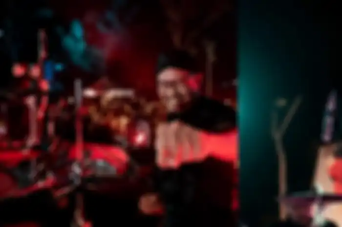 Punya drummer kayak Yoyo Padi di Ahmad Band, Thomas Ramdhan bilang kalo kaki dia ada bajanya!