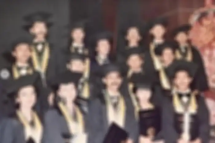 Foto wisuda Presiden Jokowi