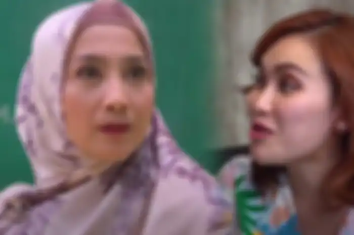 Ayu Ting Ting Nekat Sebut Desy Ratnasari Janda Kesepian hingga Tersinggung.