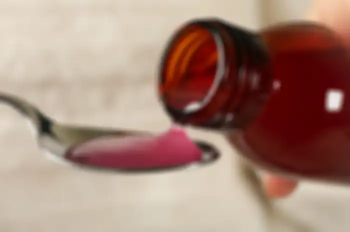 Obat sirup yang aman dan tidak aman dikonsumsi.