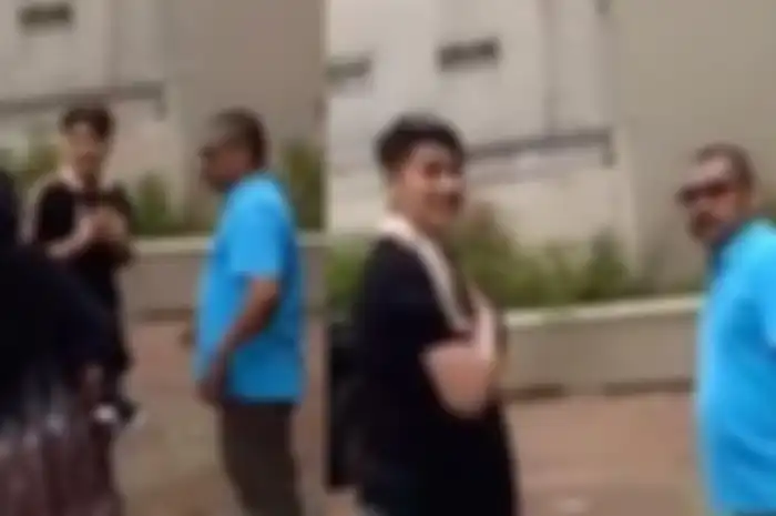 Rizky Billar cekcok dengan tetangga, diduga karena ngebut di jalanan komplek. 