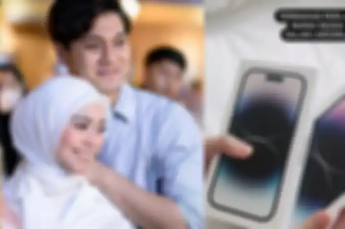 Lesti Kejora mendapatkan kado iphone terbaru dari Rizky Billar.