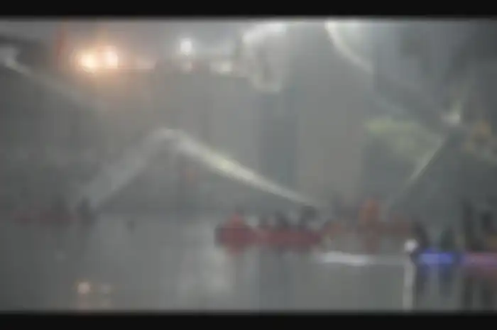 Jembatan gantung di India ambruk