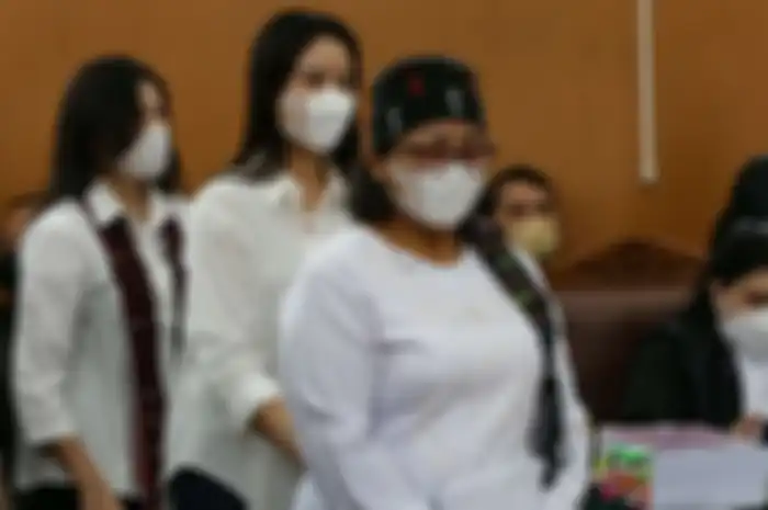 Ibunda Brigadir J, Rosti Simanjuntak hadir dalam persidangan Ferdy Sambo dan Putri Candrawathi