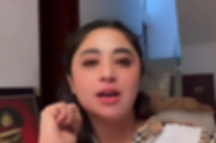 Dewi Perssik