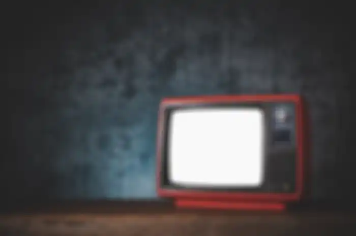Perbedaan tv analog dan tv digital. 