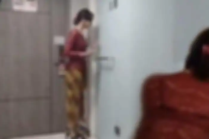 pemeran wanita video syur kebaya merah