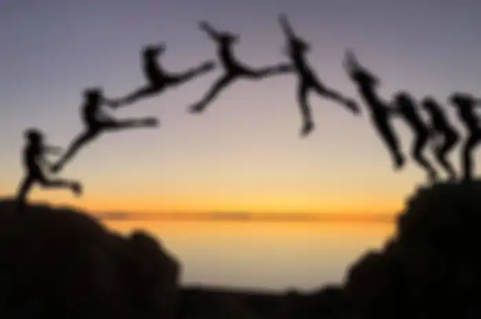 Tanpa ribet-ribet, begini cara foto beruntun alias burst mode di kamera iPhone.