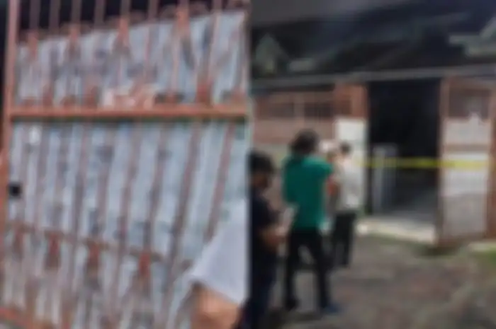 Penemuan mayat satu keluarga di Kalideres