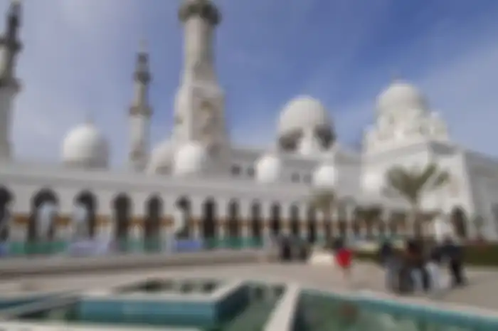Masjid Raya Sheikh Zayed Solo di Kelurahan Gilingan, Kecamatan Banjarsari, Solo, Jawa Tengah