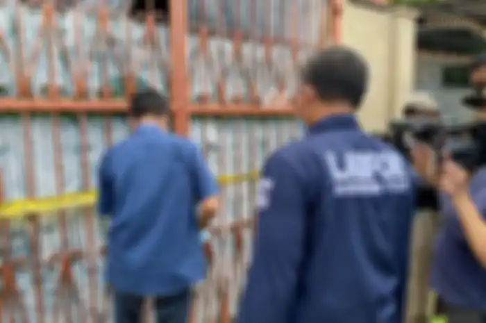 Misteri tewasnya satu keluarga di Kalideres.