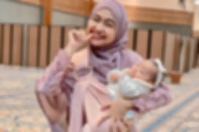 Baru 4 bulan, Baby Moana harus MPASI, Ria Ricis beberkan alasannya