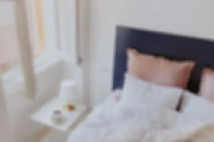 Ketahui berbagai dampak buruk jika tak mengganti bantal dalam waktu yang lama.