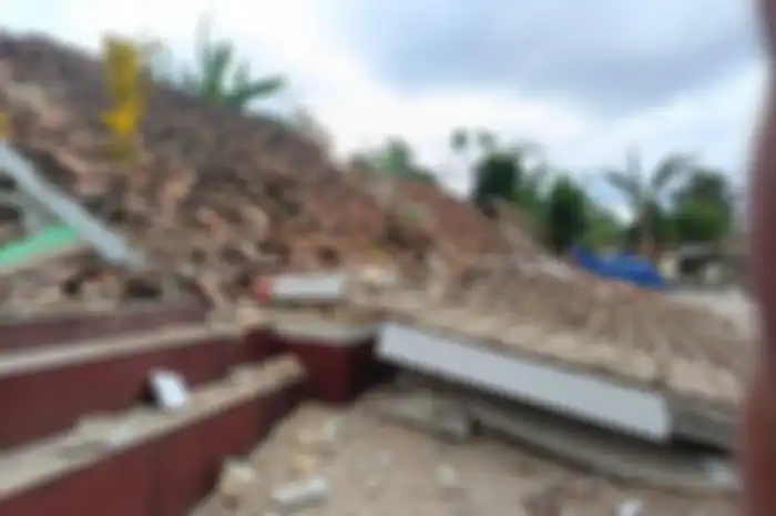 Salah satu kerusakan akibat Gempa Cianjur.