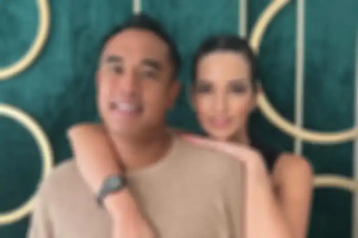 Ardi Bakrie dan Nia Ramadhani.