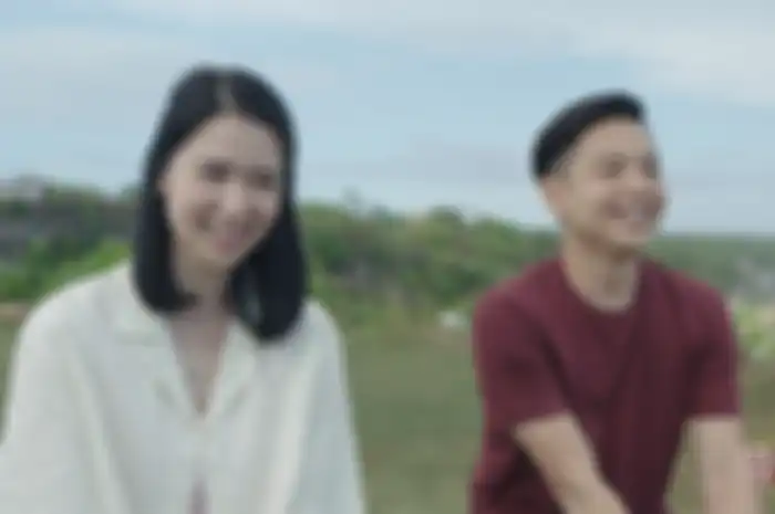 Memerankan Natalie, pacar Erwin (Ernest Prakasa) di film Cek Toko Sebelah 2, Laura Basuki cerita sempat merasa takut sama istri Ernest, Meira Anastasia.