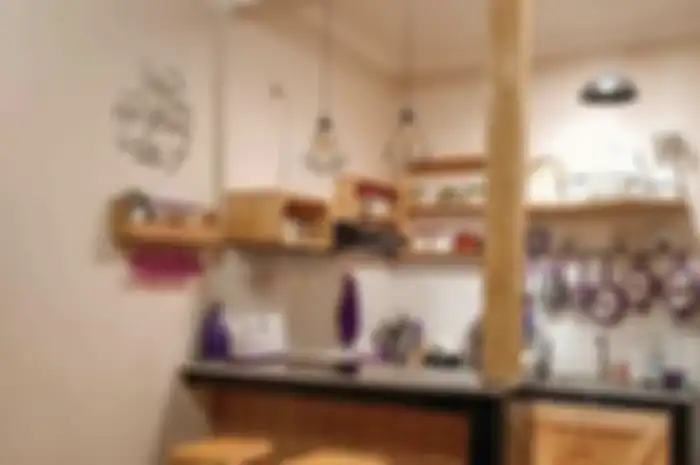 Desain dapur sempit yang dipilih dari 9 model tak biasa ini mamu penghadirkan foto hasil yang jauh dari kesan membosankan.