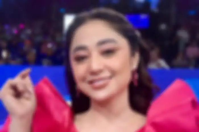 Dewi Perssik