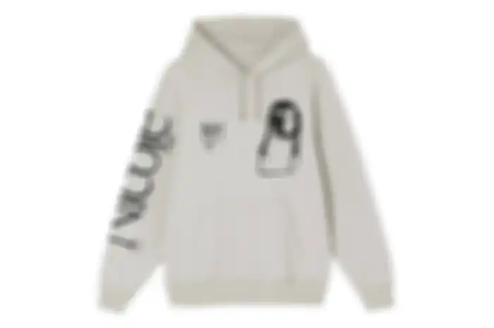 GUESS x NIKI