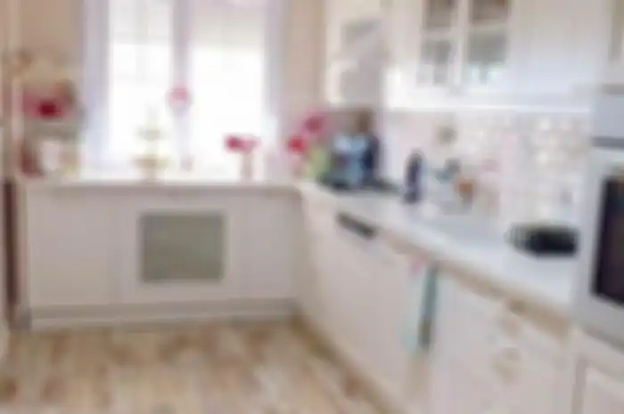 Foto desain dapur sempit terlihat efisien karena rahasia ini. Ada 5 trik sederhana ini yang diaplikasikan. 