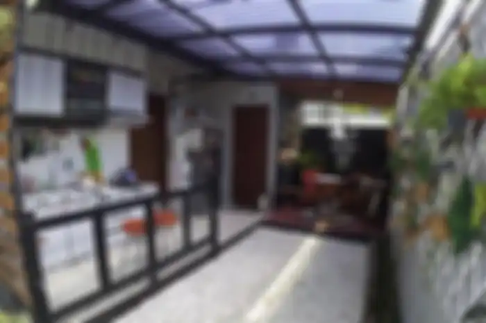 Desain dapur terbuka anti pengap bikin kepo pemilik rumah. Sebab, model atapnya dibuat begini. Foto hasilnya dibahas.