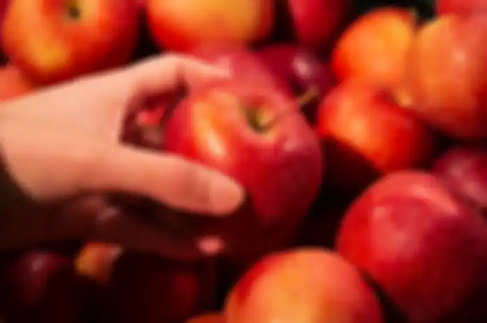 Aneka tips harian, ternyata begini cara agar potongan buah apel tidak menjadi coklat.