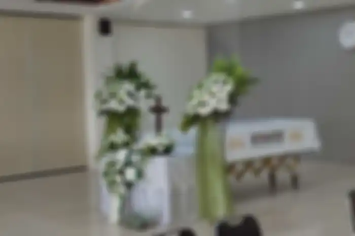 Peti jenazah mendiang ayah Marsha Aruan