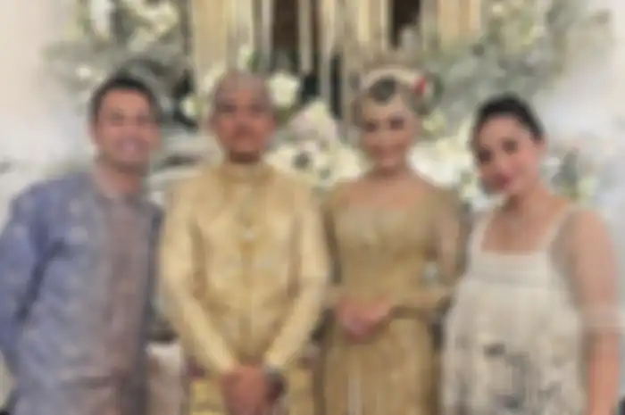 Presiden Jokowi yang bikin bangga Raffi Ahmad mengeluhkan tabiat asli Kaesang. Minta diubah usai putranya menikahi Erina.
